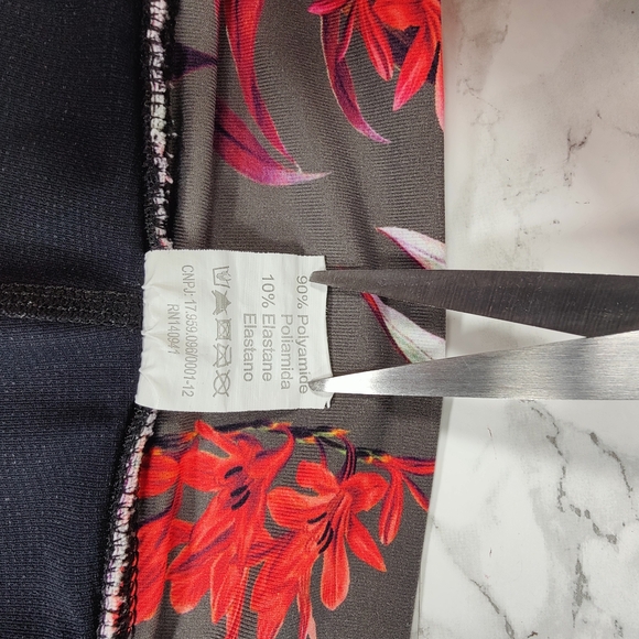 Donajo Floral Plant Themed Athletic Skort Size 1 Small - Picture 7 of 8